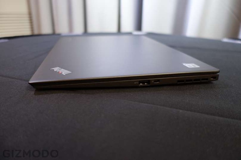 Illustration for article titled The Thinkpad X1 Carbon Is Getting Its Buttons Back